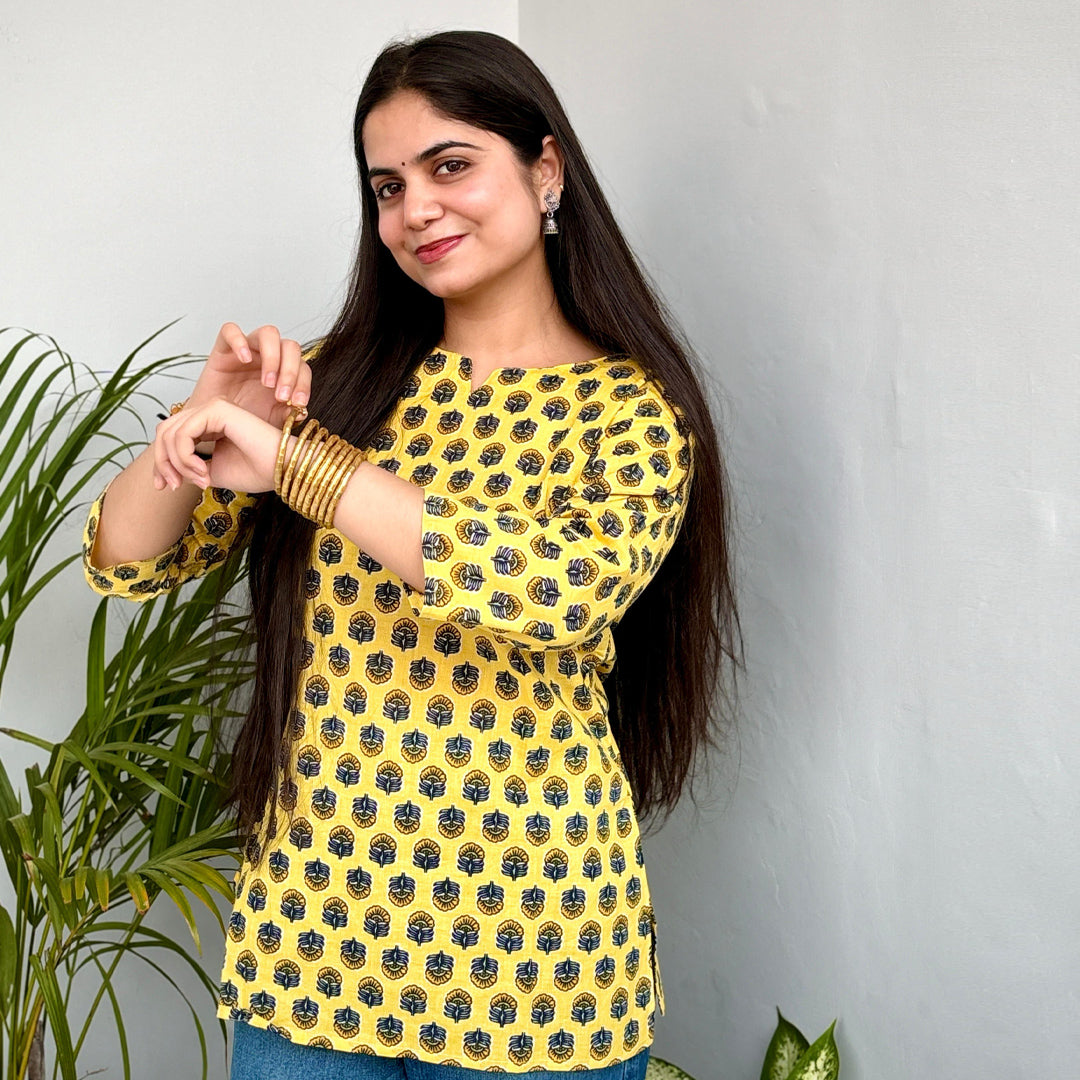 Women's(Girls) Cotton Printed Short Kurti