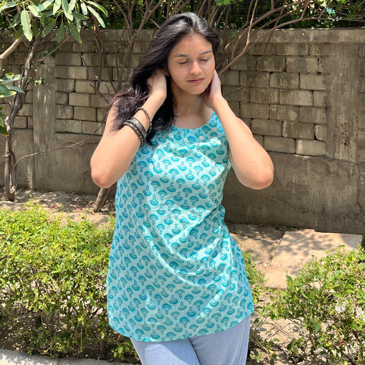 Sleeveless Kurti for Modern Elegance